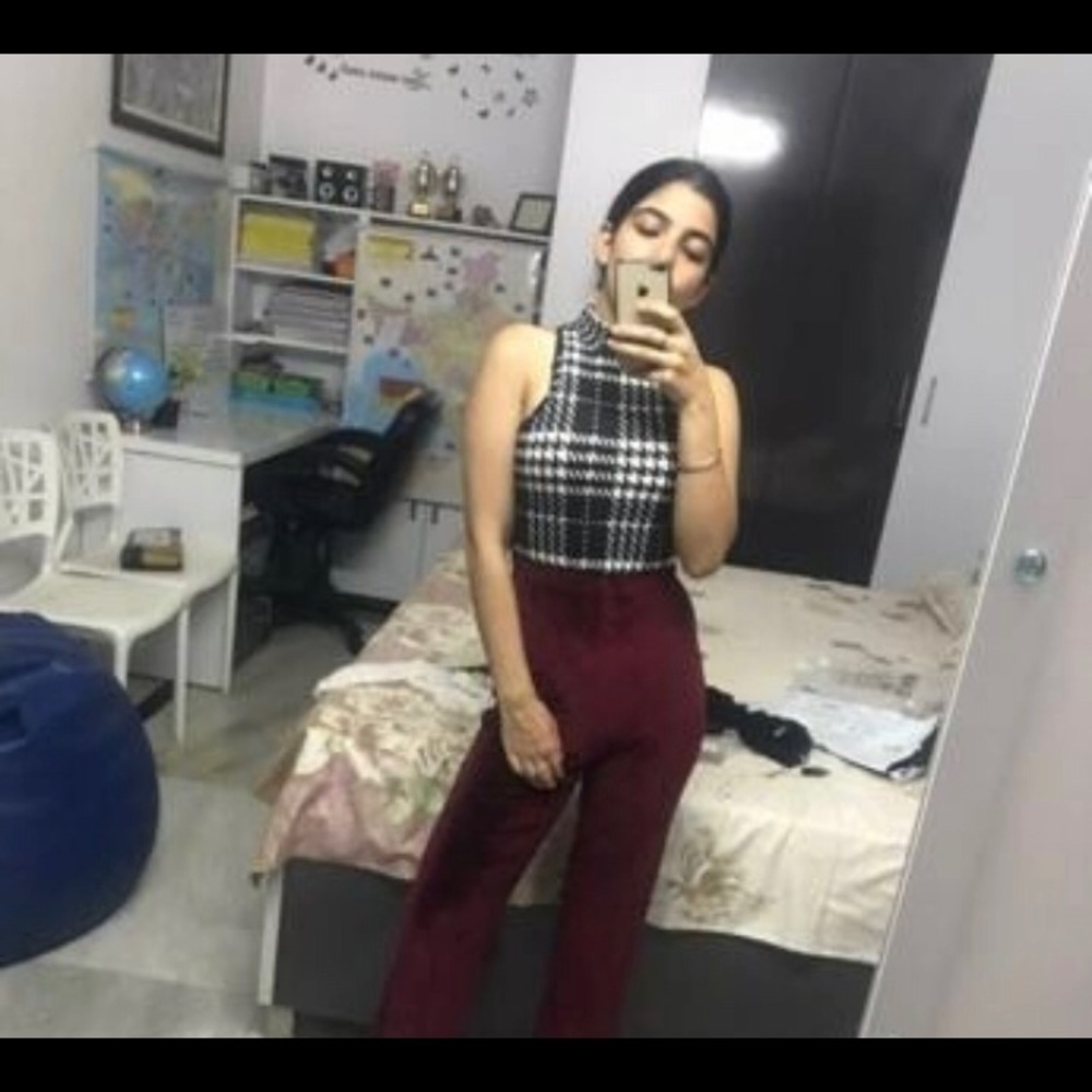 Black and White Bodysuit - Picture 7 of 7